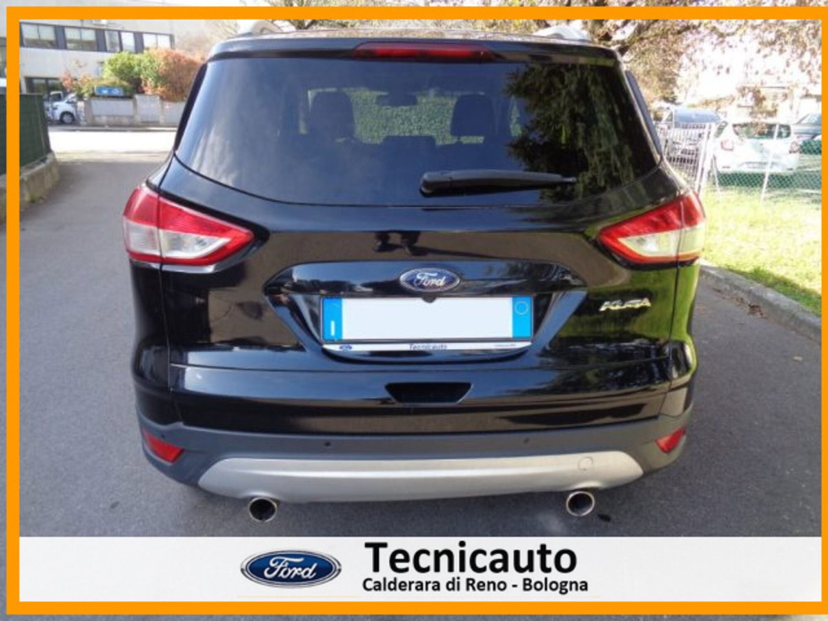 Ford Kuga 2.0 TDCI 140 CV 4WD Powershift Titanium (5)