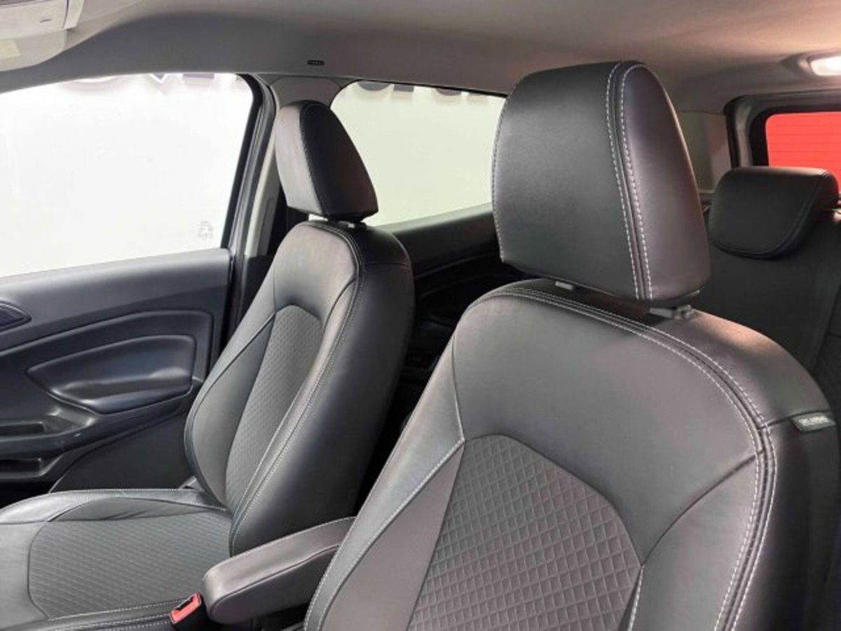 Ford EcoSport 1.0 EcoBoost 125 CV (18)