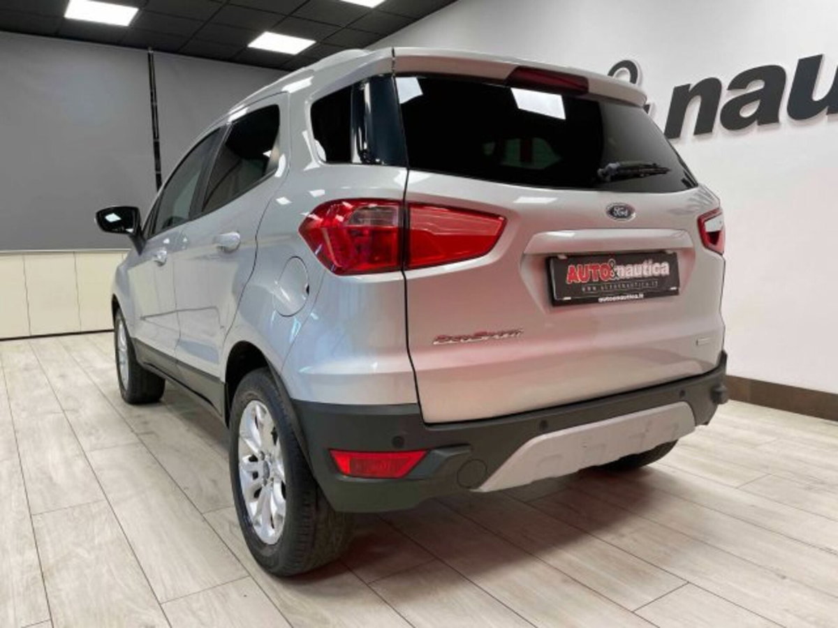 Ford EcoSport 1.0 EcoBoost 125 CV (9)