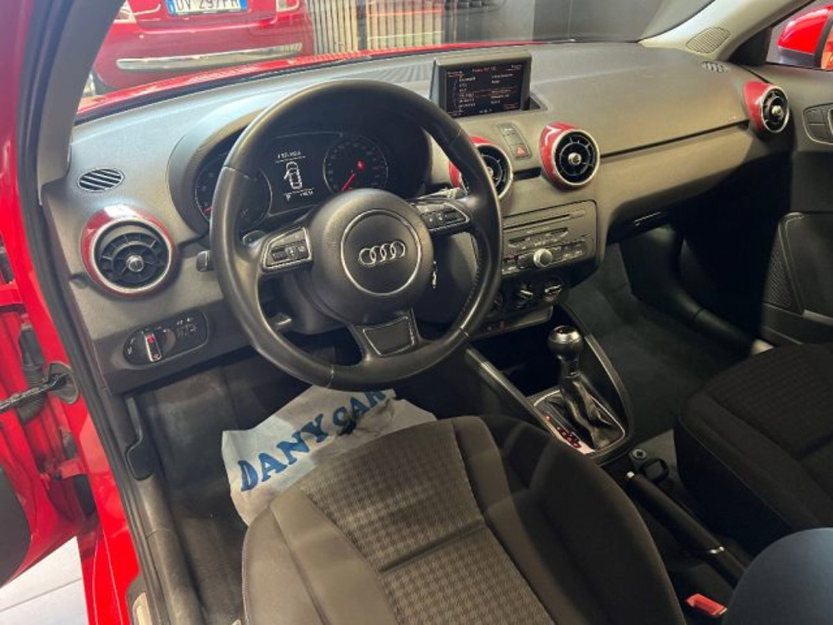 Audi A1 1.4 TFSI S tronic 119g Ambition (15)