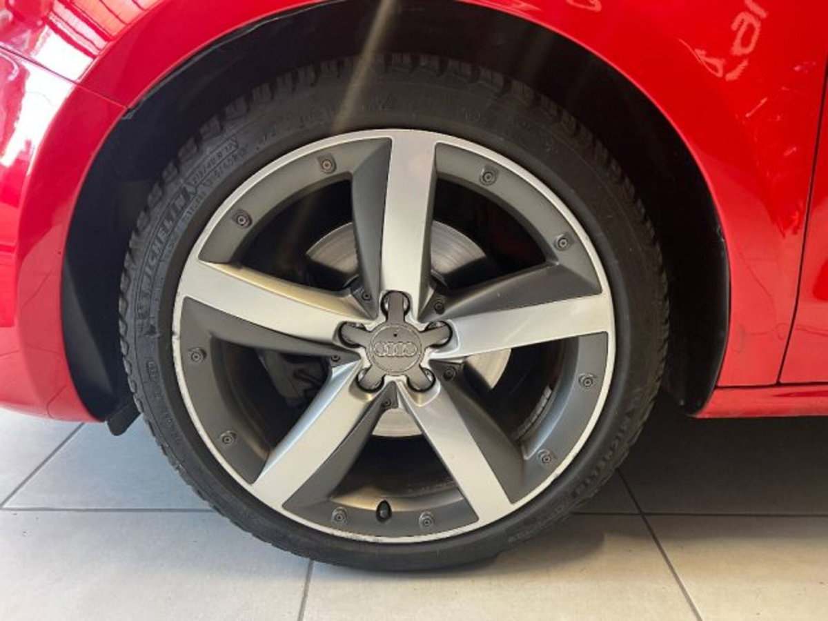 Audi A1 1.4 TFSI S tronic 119g Ambition (18)