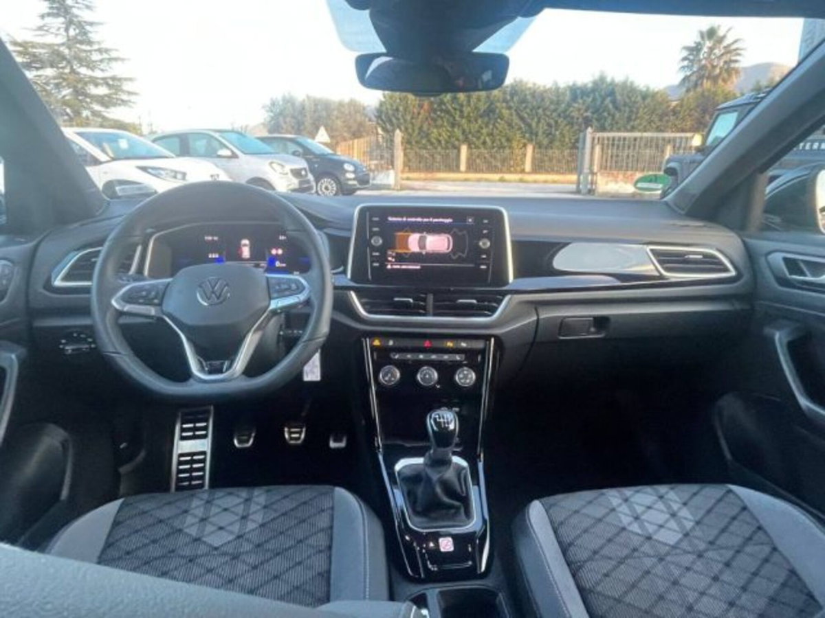Volkswagen T-Roc 1.0 tsi R-Line 115cv (11)