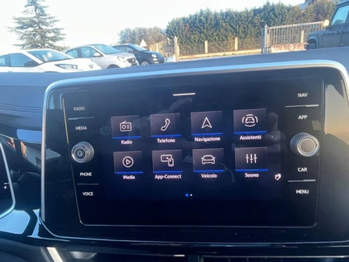 Volkswagen T-Roc 1.0 tsi R-Line 115cv (14)
