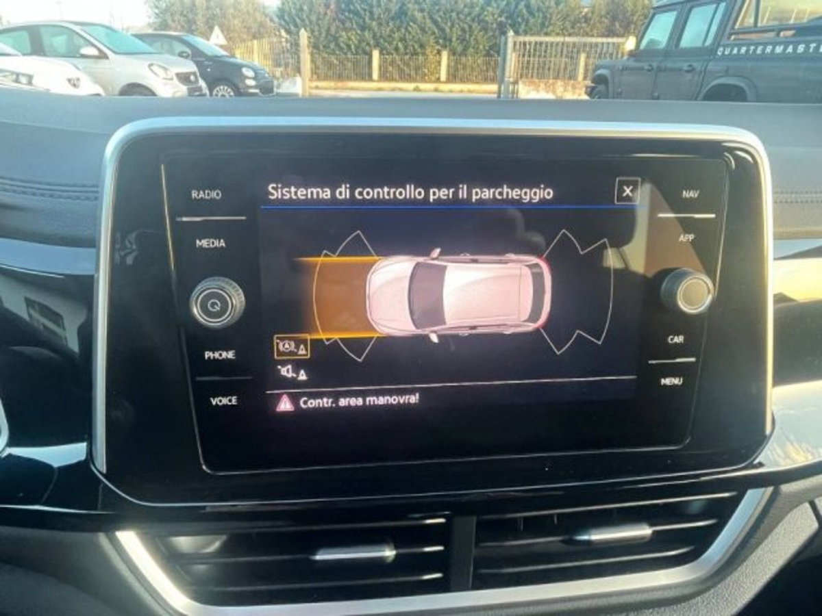 Volkswagen T-Roc 1.0 tsi R-Line 115cv (15)