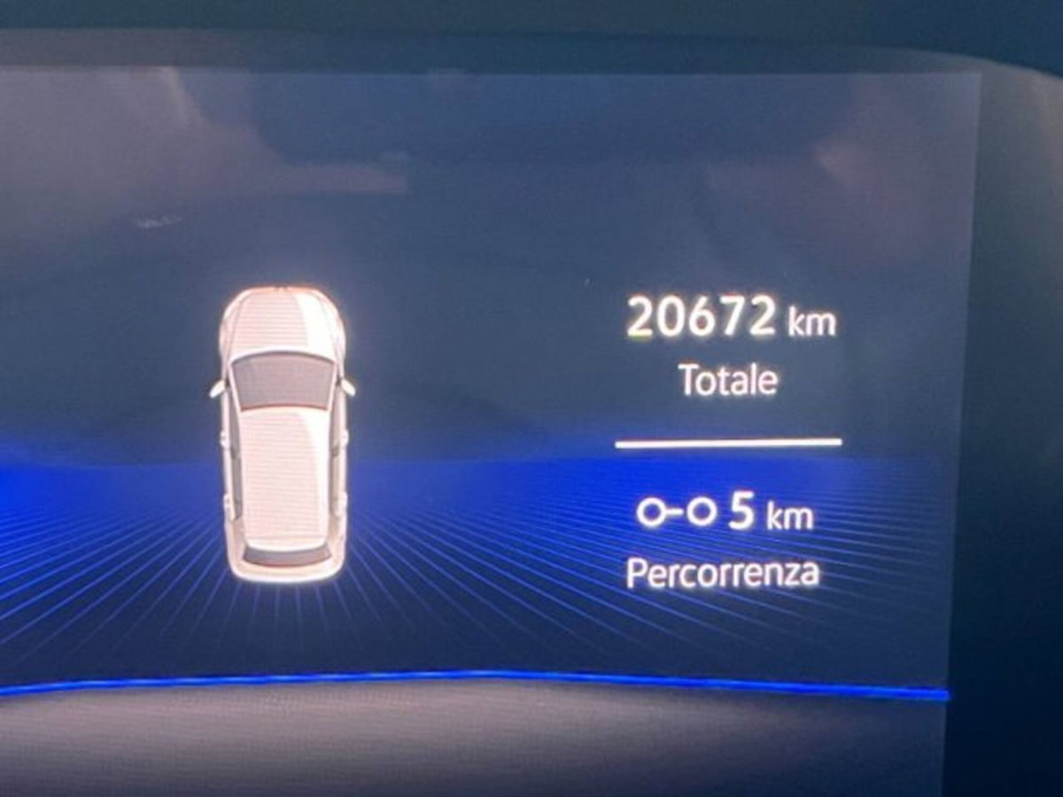 Volkswagen T-Roc 1.0 tsi R-Line 115cv (17)
