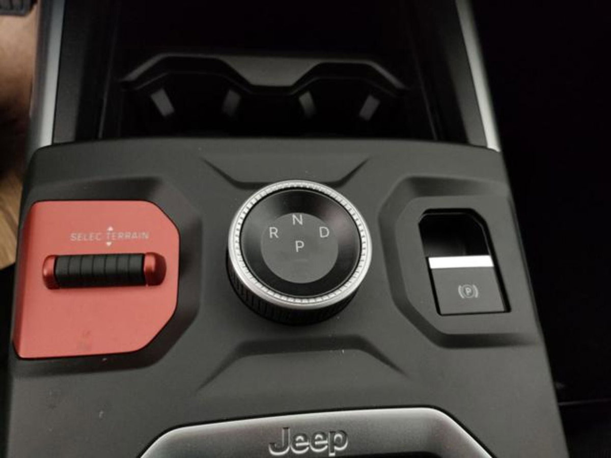 Jeep Compass 1.2 turbo e-hybrid mhev First Edition fwd 145cv edct6 (15)