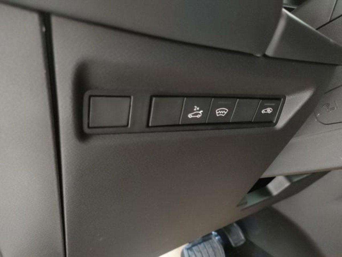 Jeep Compass 1.2 turbo e-hybrid mhev First Edition fwd 145cv edct6 (7)