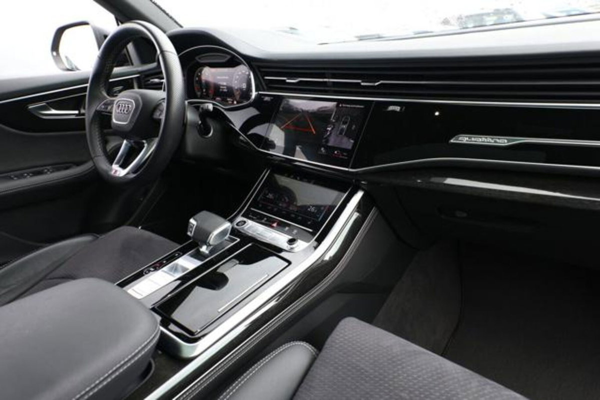 Audi Q8 Sportback 50 quattro (6)