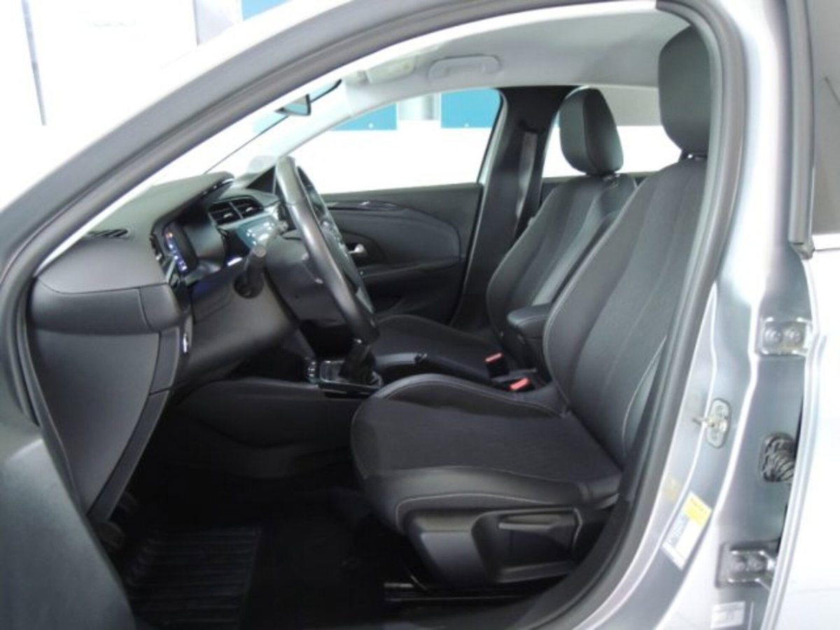Opel Corsa 1.2 Elegance (7)