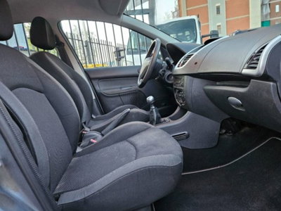 Peugeot 206 HDi 70CV 5p. Trendy (8)