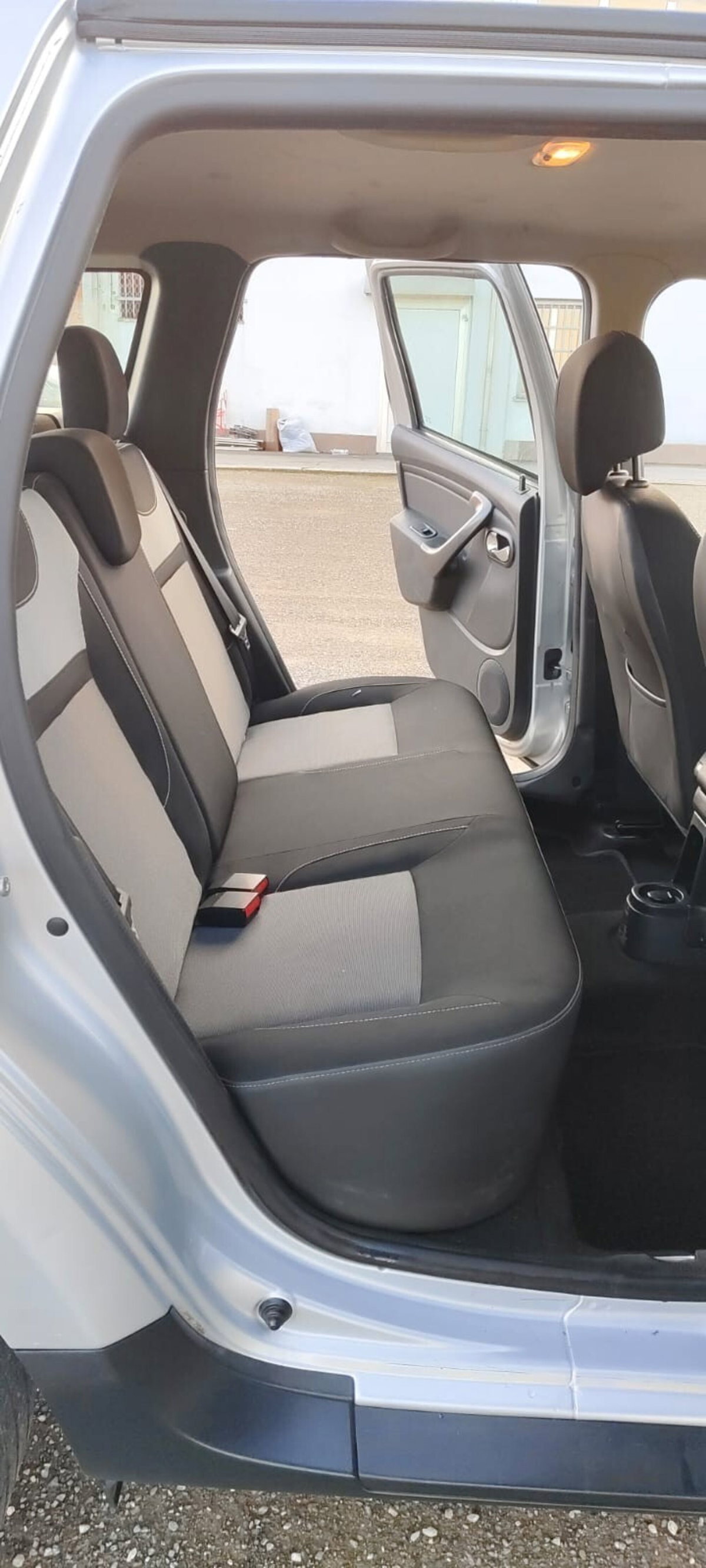 Dacia Duster 1.6 115CV S&S 4x2 Serie Speciale GPL Ambiance Family (11)