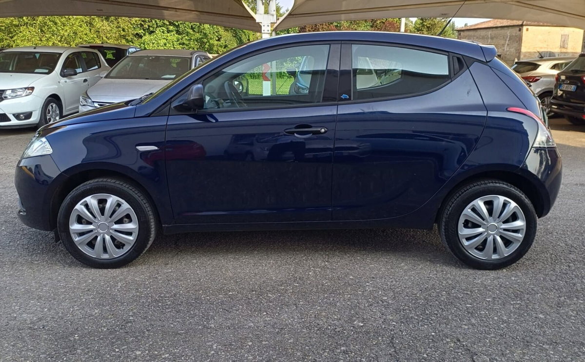 Lancia Ypsilon 1.2 69 CV 5 porte GPL Ecochic Platinum (10)