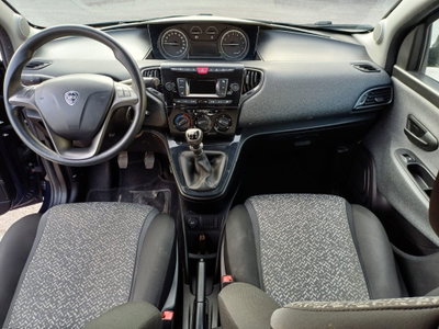 Lancia Ypsilon 1.2 69 CV 5 porte GPL Ecochic Platinum (9)