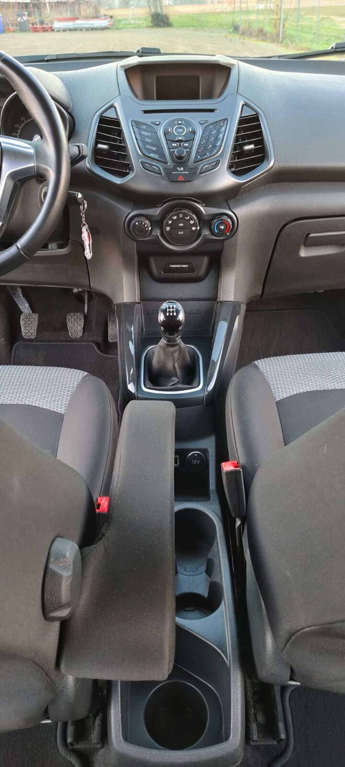 Ford EcoSport 1.5 TDCi 95 CV Titanium S (12)