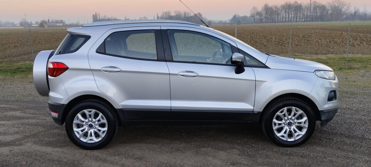 Ford EcoSport 1.5 TDCi 95 CV Titanium S (15)
