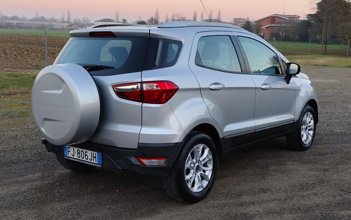 Ford EcoSport 1.5 TDCi 95 CV Titanium S (4)