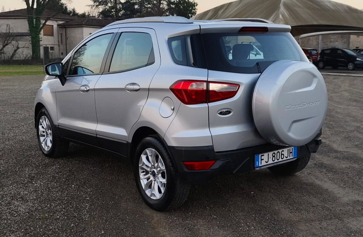 Ford EcoSport 1.5 TDCi 95 CV Titanium S (6)