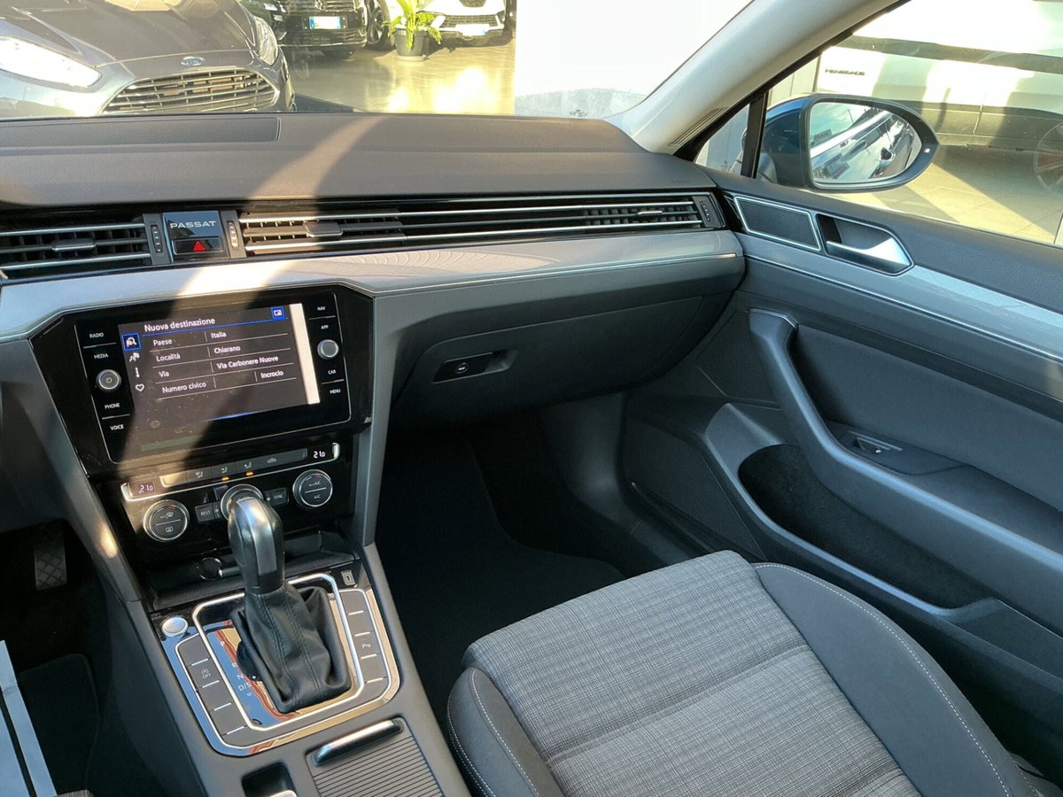 Volkswagen Passat Variant 2.0 TDI SCR EVO DSG Executive (18)