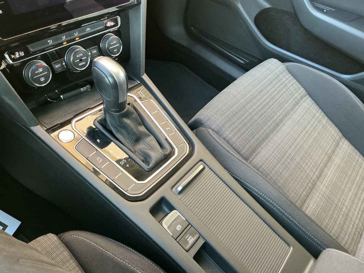 Volkswagen Passat Variant 2.0 TDI SCR EVO DSG Executive (16)