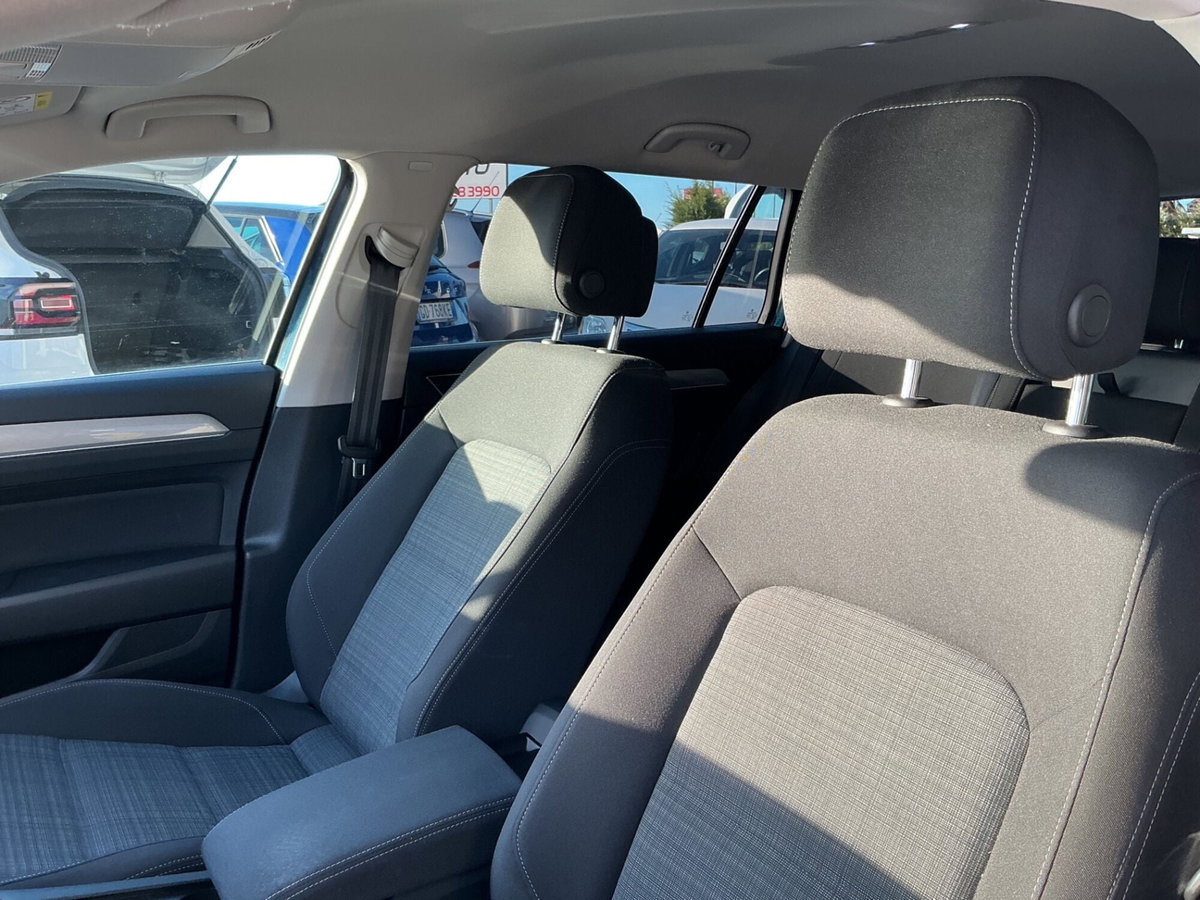 Volkswagen Passat Variant 2.0 TDI SCR EVO DSG Executive (20)