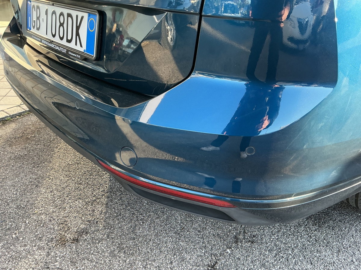 Volkswagen Passat Variant 2.0 TDI SCR EVO DSG Executive (8)