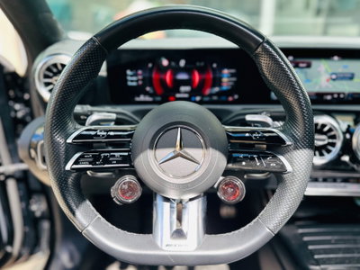 Mercedes-Benz Classe A 35 AMG 4Matic (12)