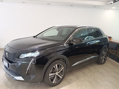 Peugeot 3008 Hybrid 225 e-EAT8 GT (2)