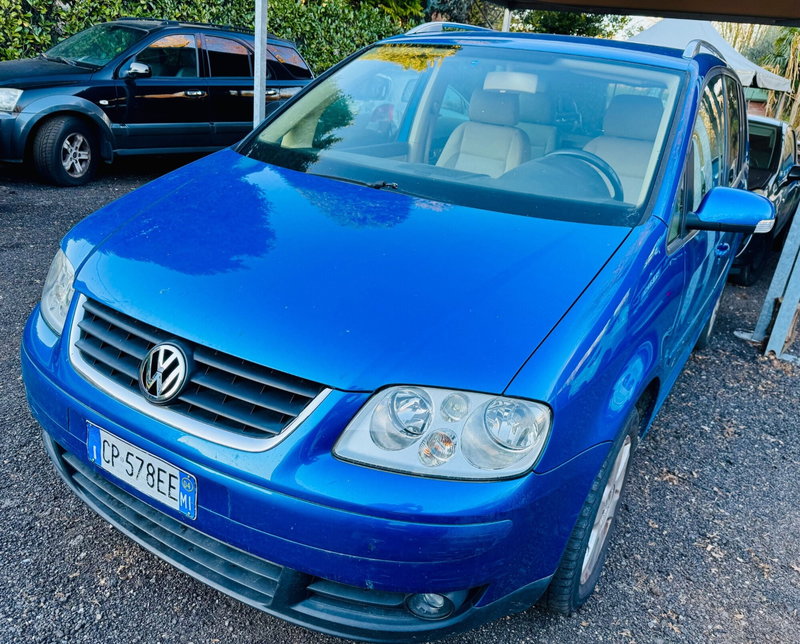 Volkswagen Touran 16V TDI DSG Highline
