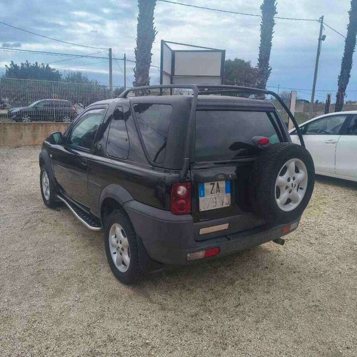 Land Rover Freelander 2.0 Td4 16V cat 3p Soft.Autoc (2)