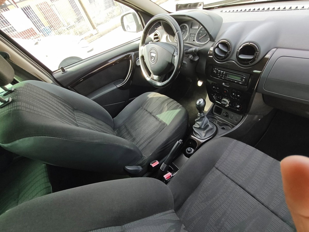 Dacia Duster 1.5 dCi 110CV 4x2 Lauréate (14)