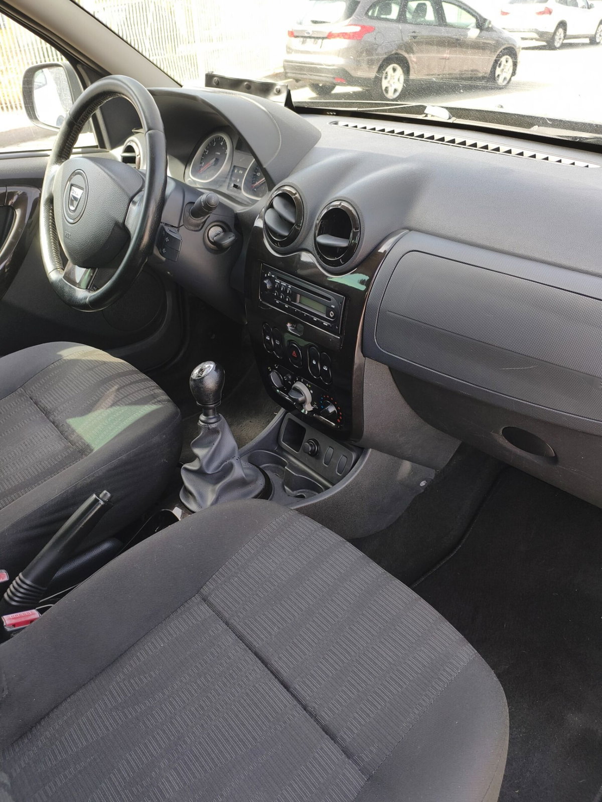 Dacia Duster 1.5 dCi 110CV 4x2 Lauréate (8)