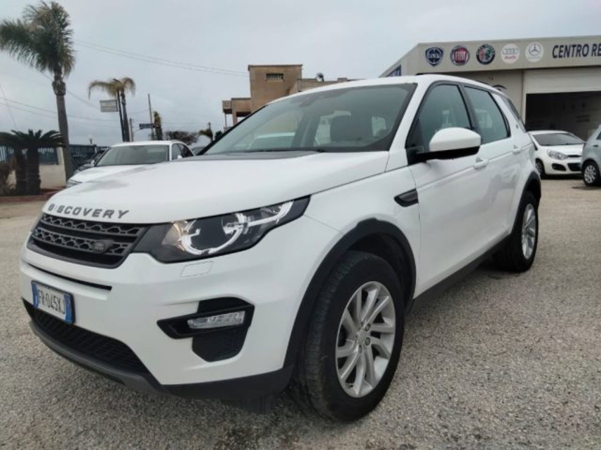 Land Rover Discovery Sport 2.0 eD4 150 CV 2WD HSE Luxury (3)