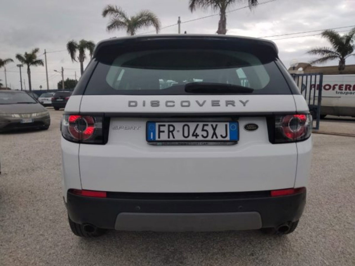 Land Rover Discovery Sport 2.0 eD4 150 CV 2WD HSE Luxury (4)