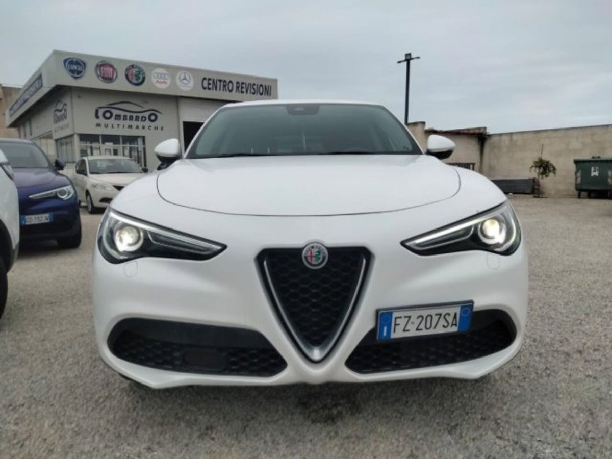 Alfa Romeo Stelvio Stelvio 2.2 Turbodiesel 190 CV AT8 Q4 B-Tech (2)