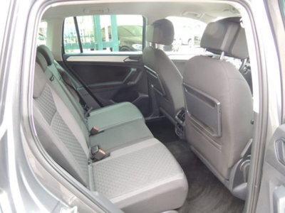 Volkswagen Tiguan 2.0 TDI SCR DSG Business BlueMotion Technology (10)