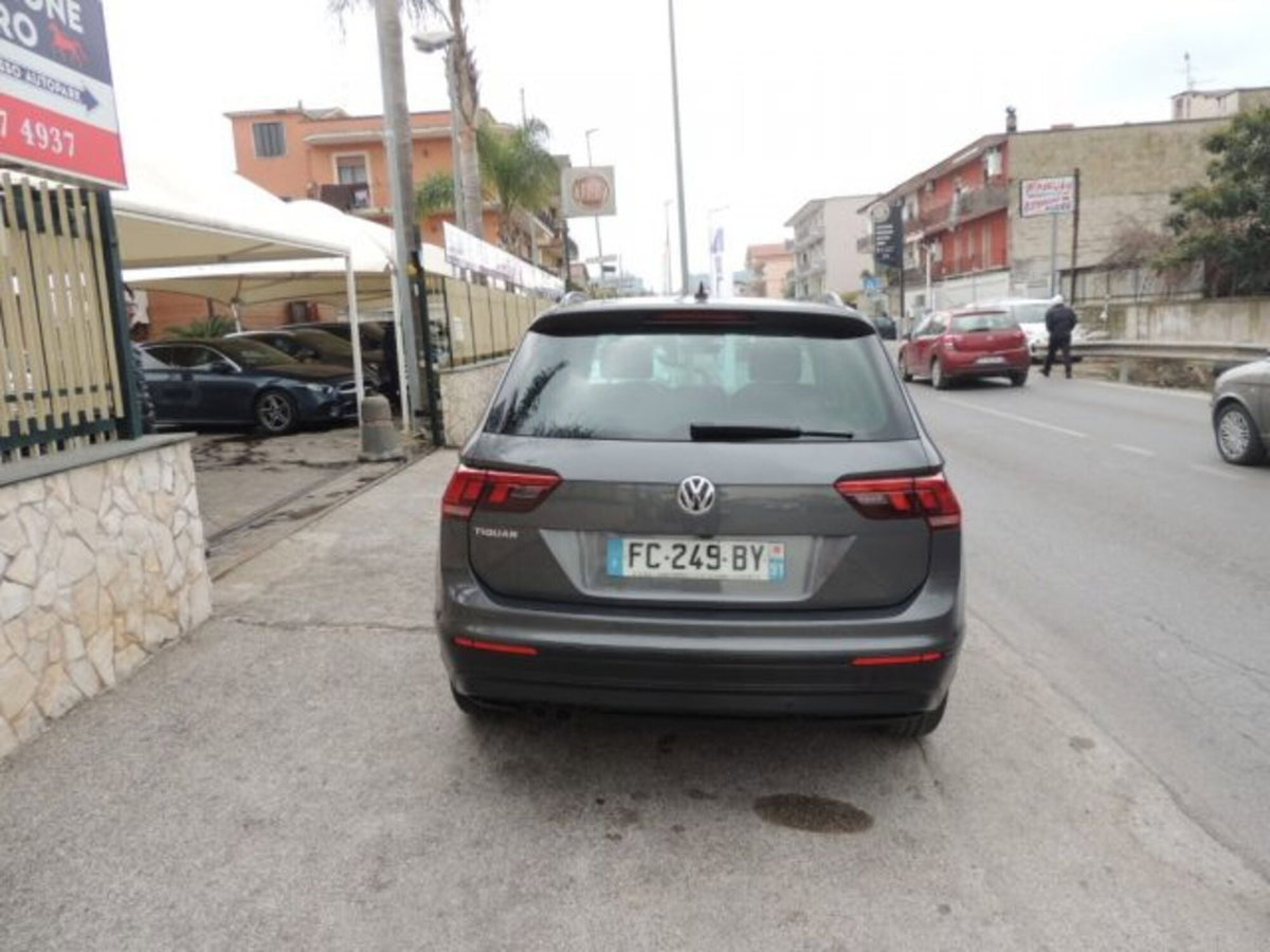 Volkswagen Tiguan 2.0 TDI SCR DSG Business BlueMotion Technology (5)