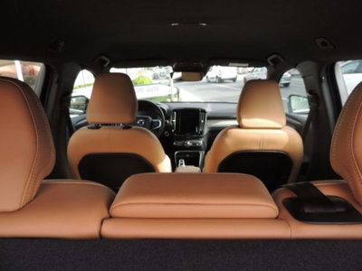Volvo XC40 D3 AWD Geartronic Inscription (9)