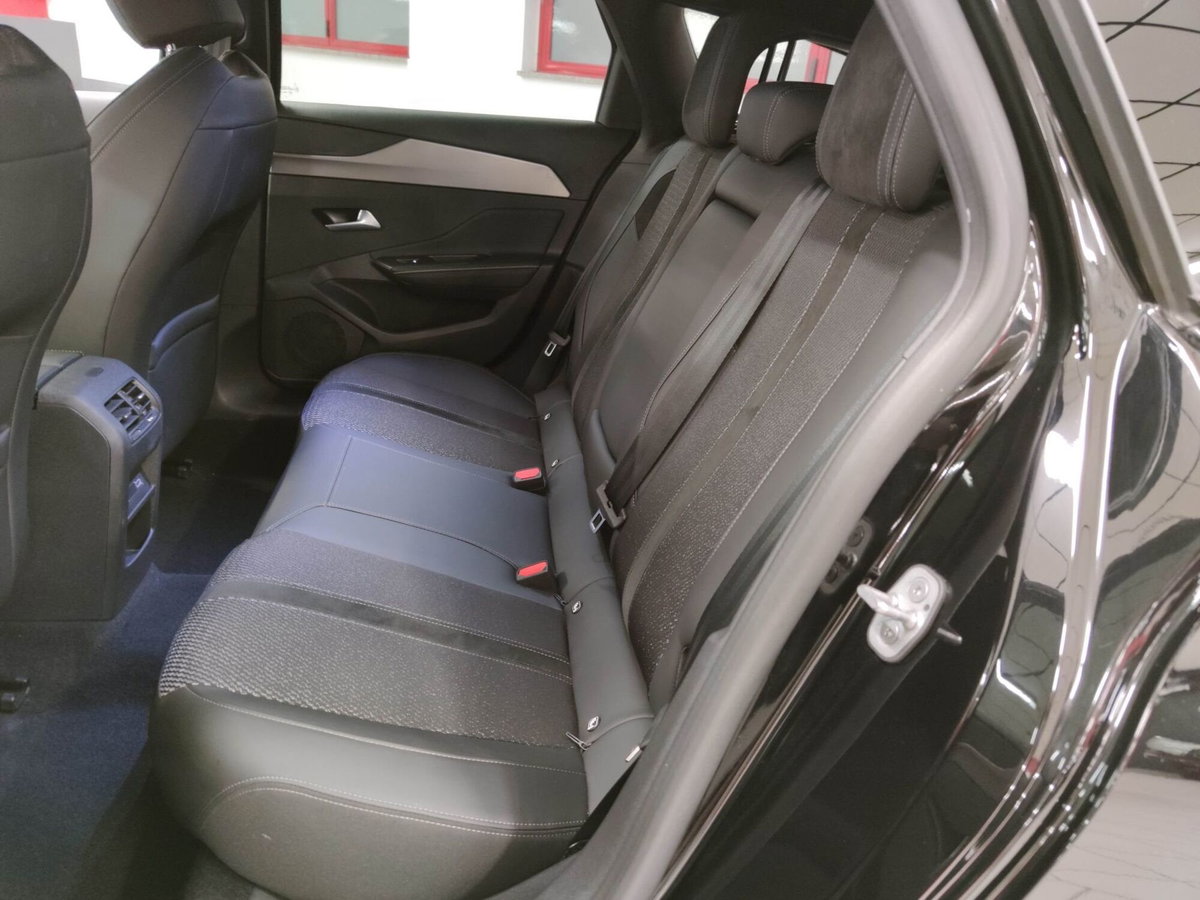 Peugeot 308 SW 1.2 puretech t GT s&s 130cv eat8 (14)