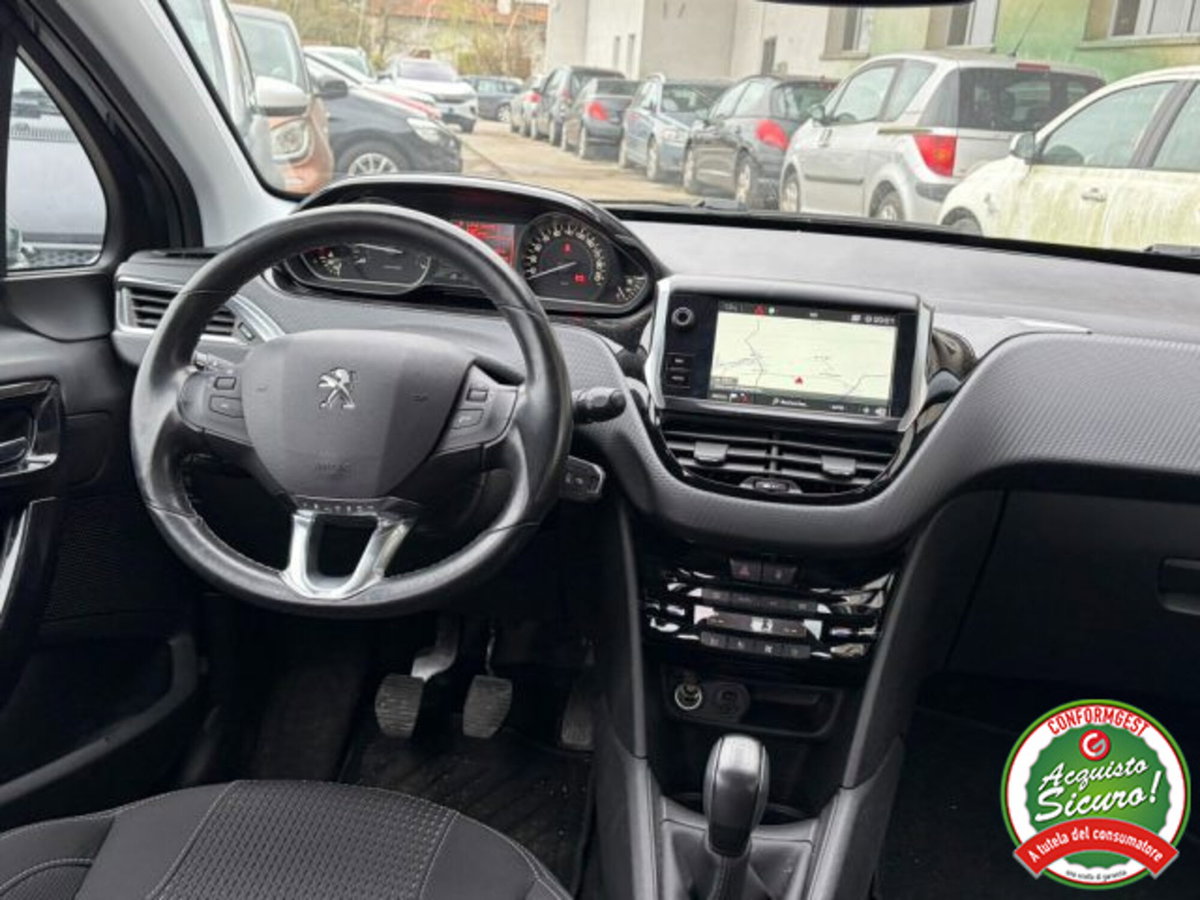 Peugeot 208 82 5 porte Allure (11)