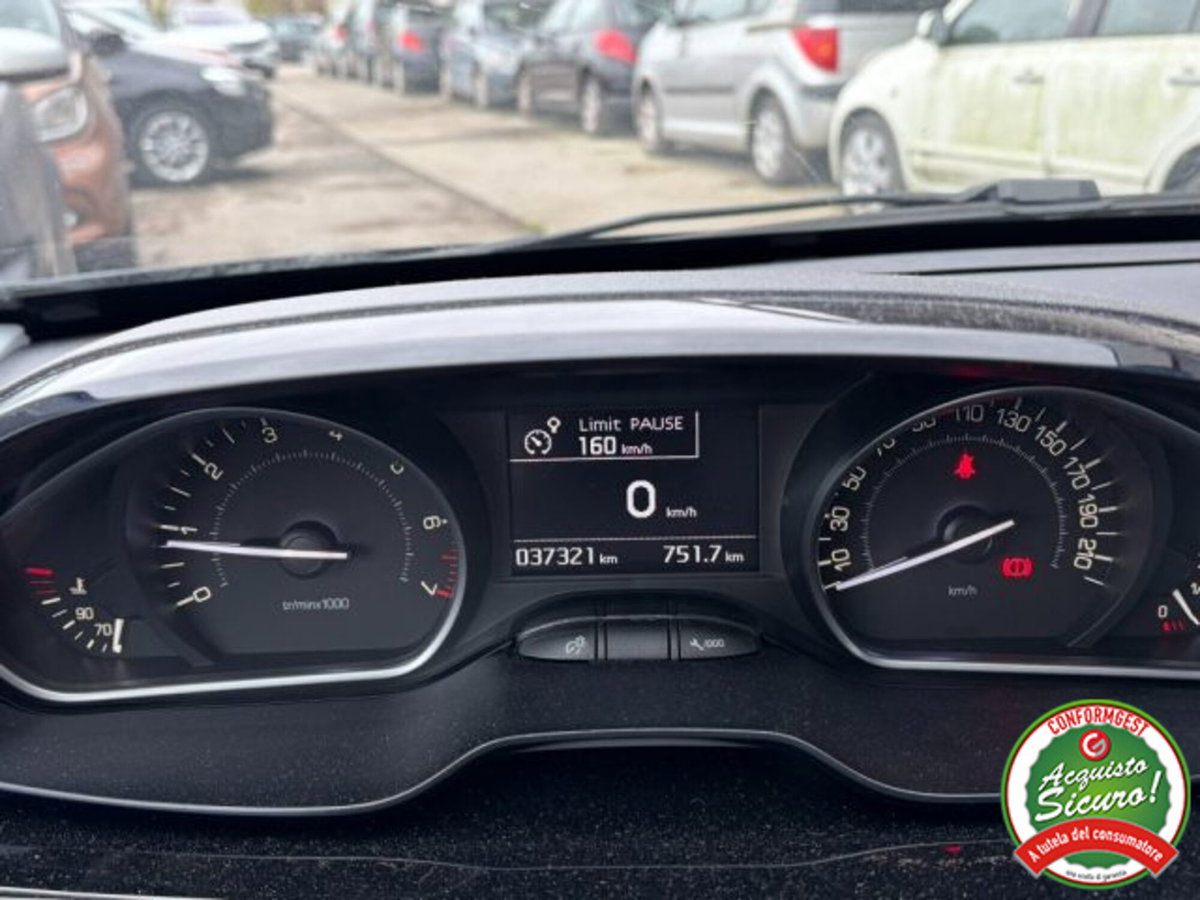 Peugeot 208 82 5 porte Allure (13)