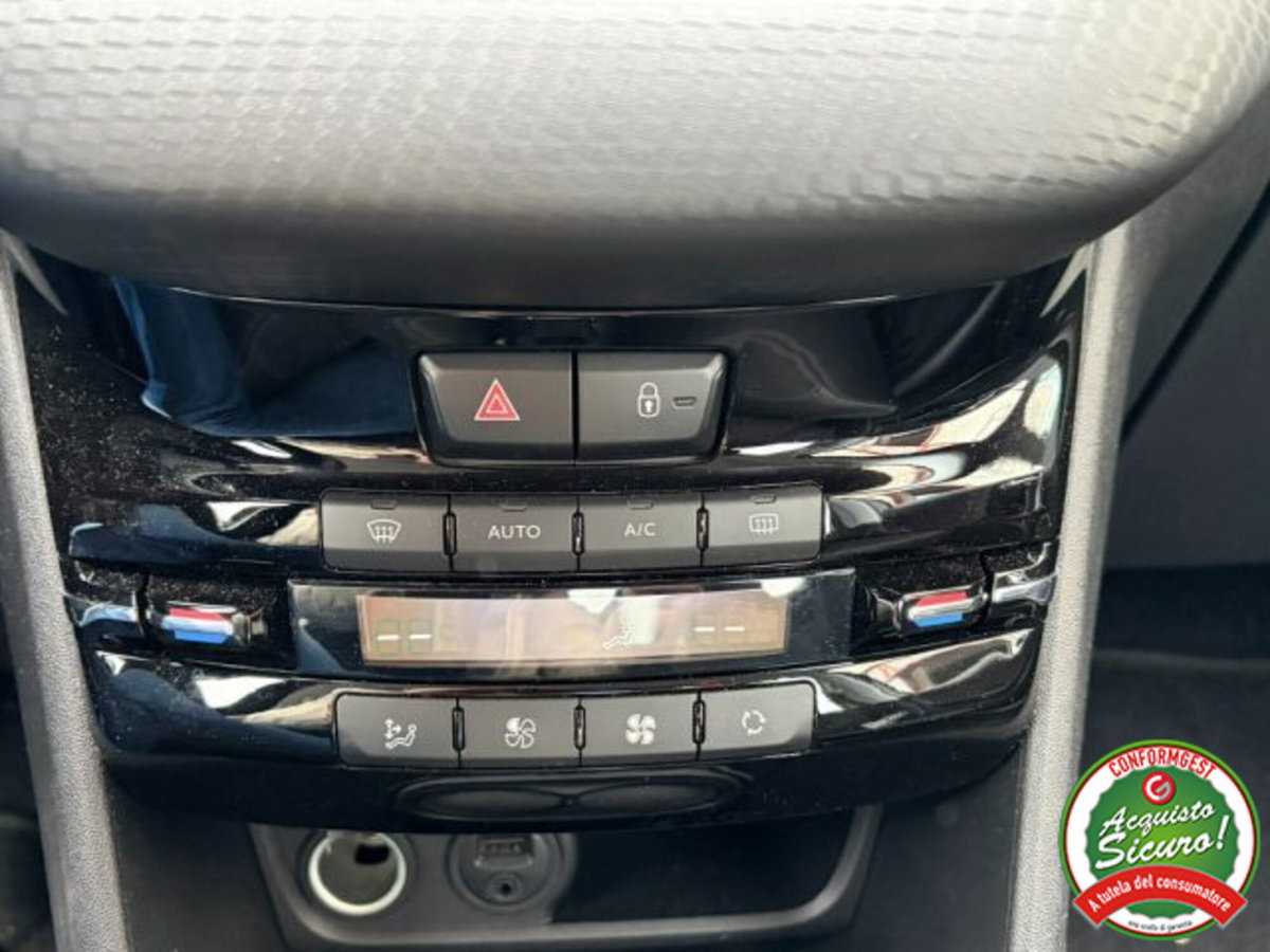 Peugeot 208 82 5 porte Allure (15)