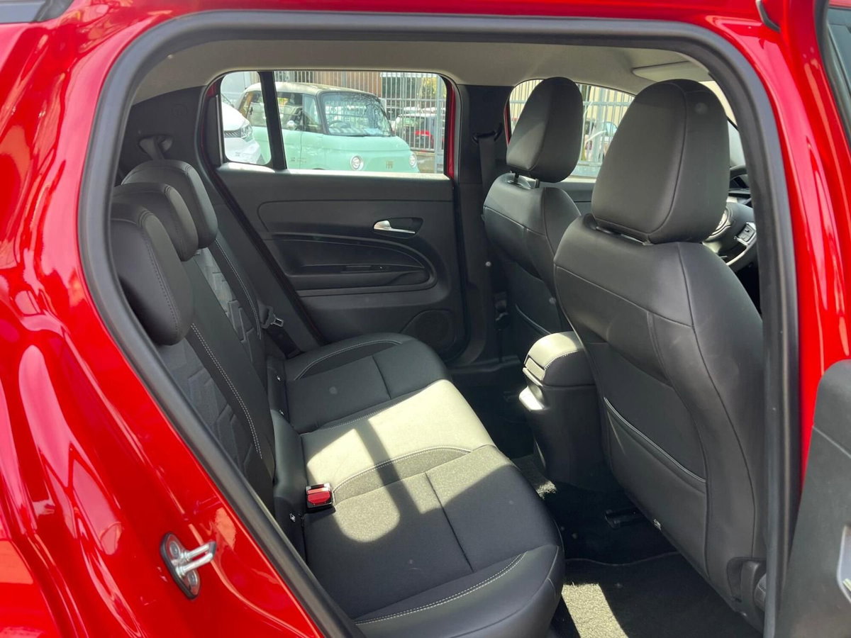 Jeep Avenger 1.2 turbo Altitude fwd 100cv (17)