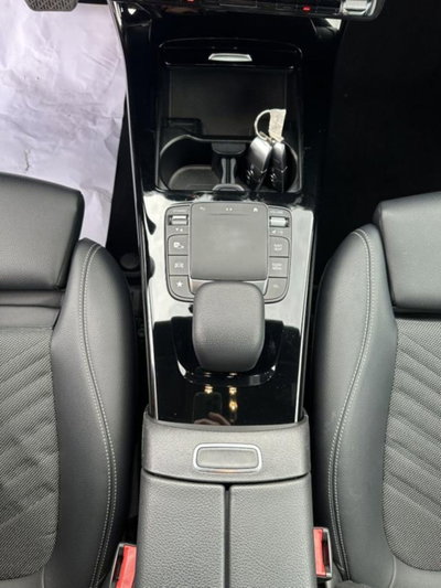Mercedes-Benz Classe A 180 d Automatic Sport (12)