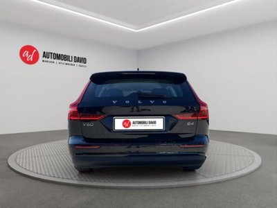 Volvo V60 B4 (d) automatico Essential (6)