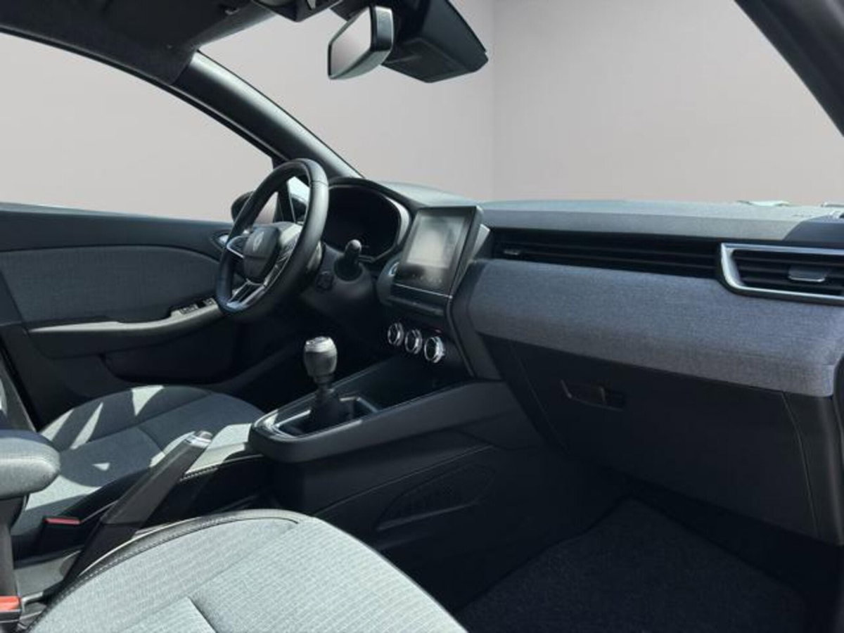 Renault Clio TCe 90 CV 5 porte Techno (18)