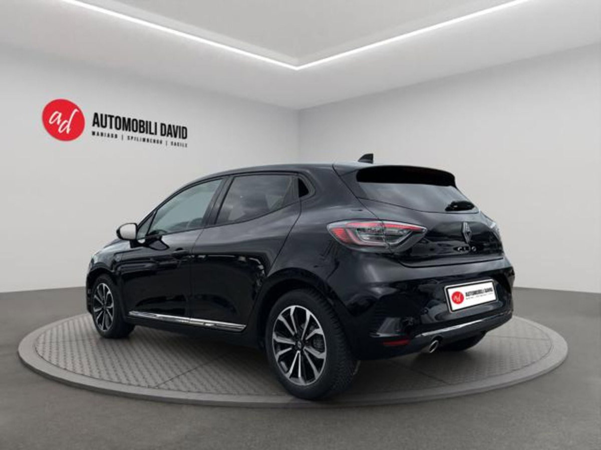 Renault Clio TCe 90 CV 5 porte Techno (3)