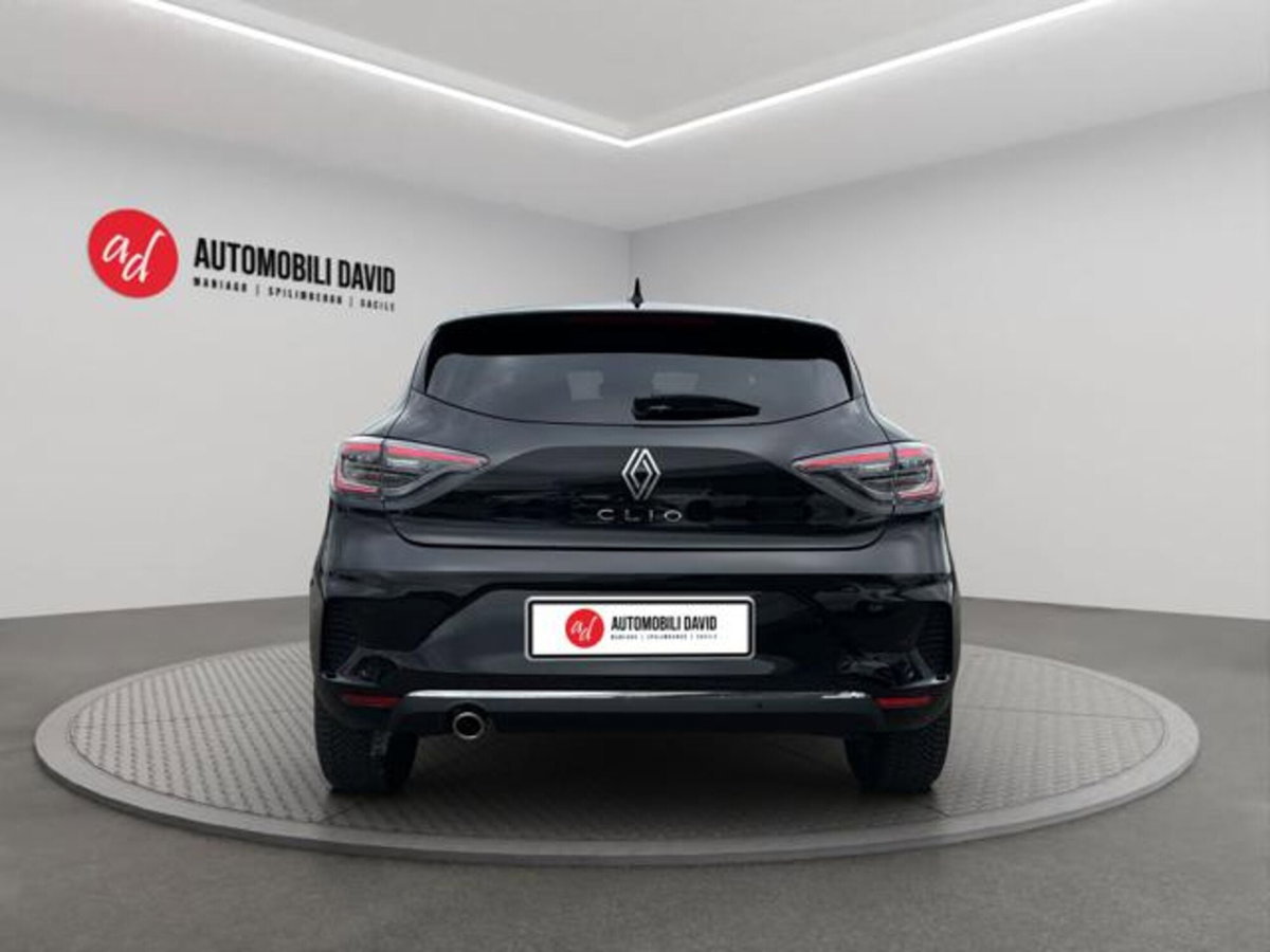 Renault Clio TCe 90 CV 5 porte Techno (6)