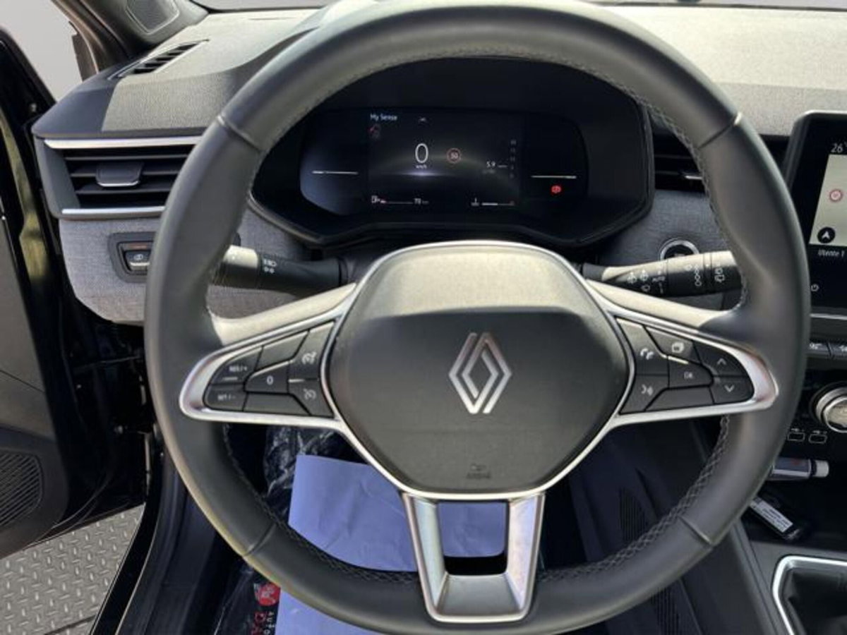 Renault Clio TCe 90 CV 5 porte Techno (9)