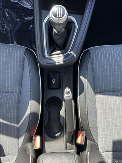 Renault Clio TCe 90 CV 5 porte Techno (12)