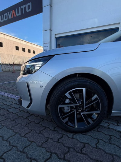 Opel Corsa 1.2 hybrid GS 110cv dct6 (9)